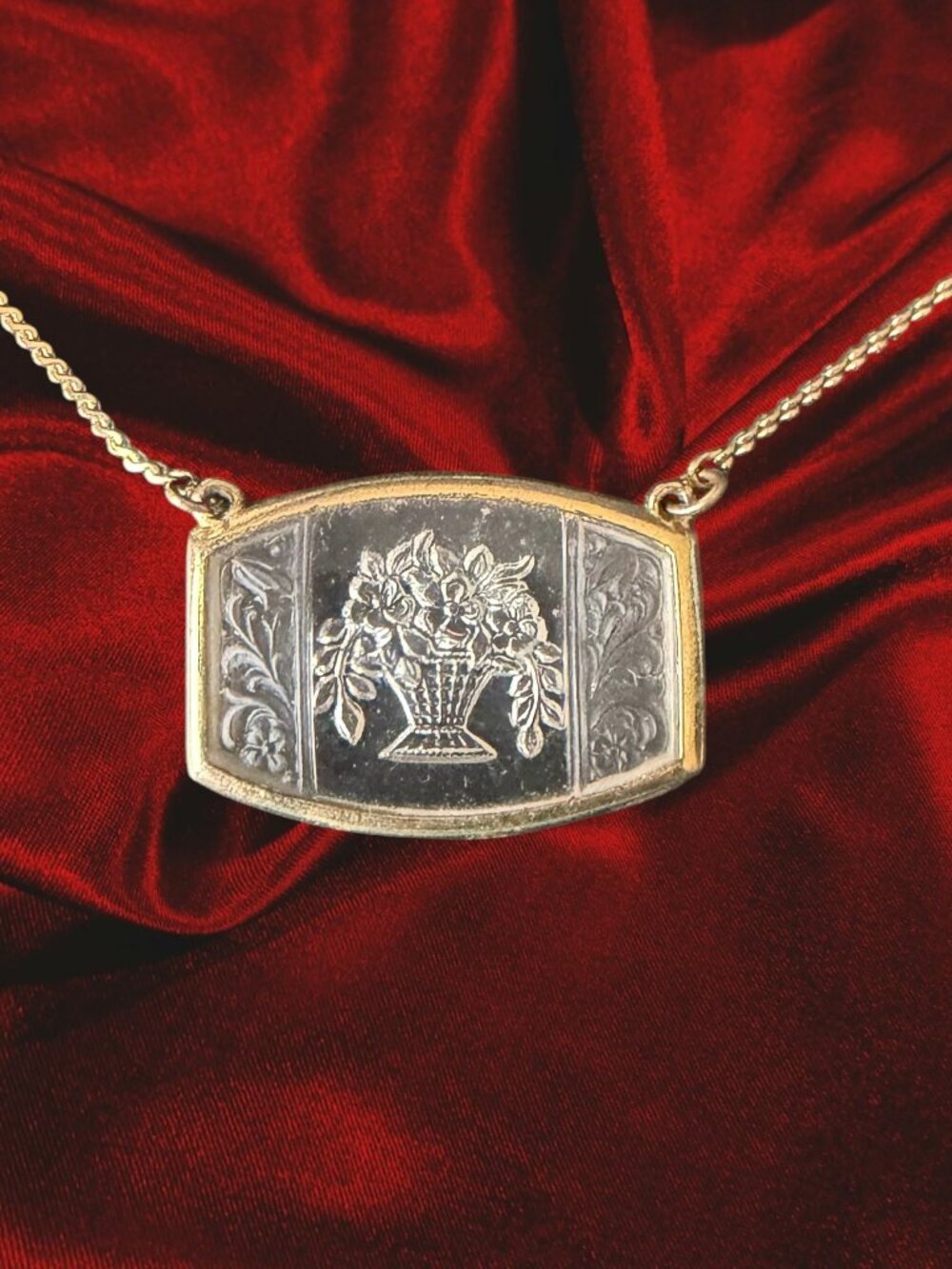 Vintage 1928 Co. Gold Plated Clear Intaglio Glass Pendant Necklace Flower Basket